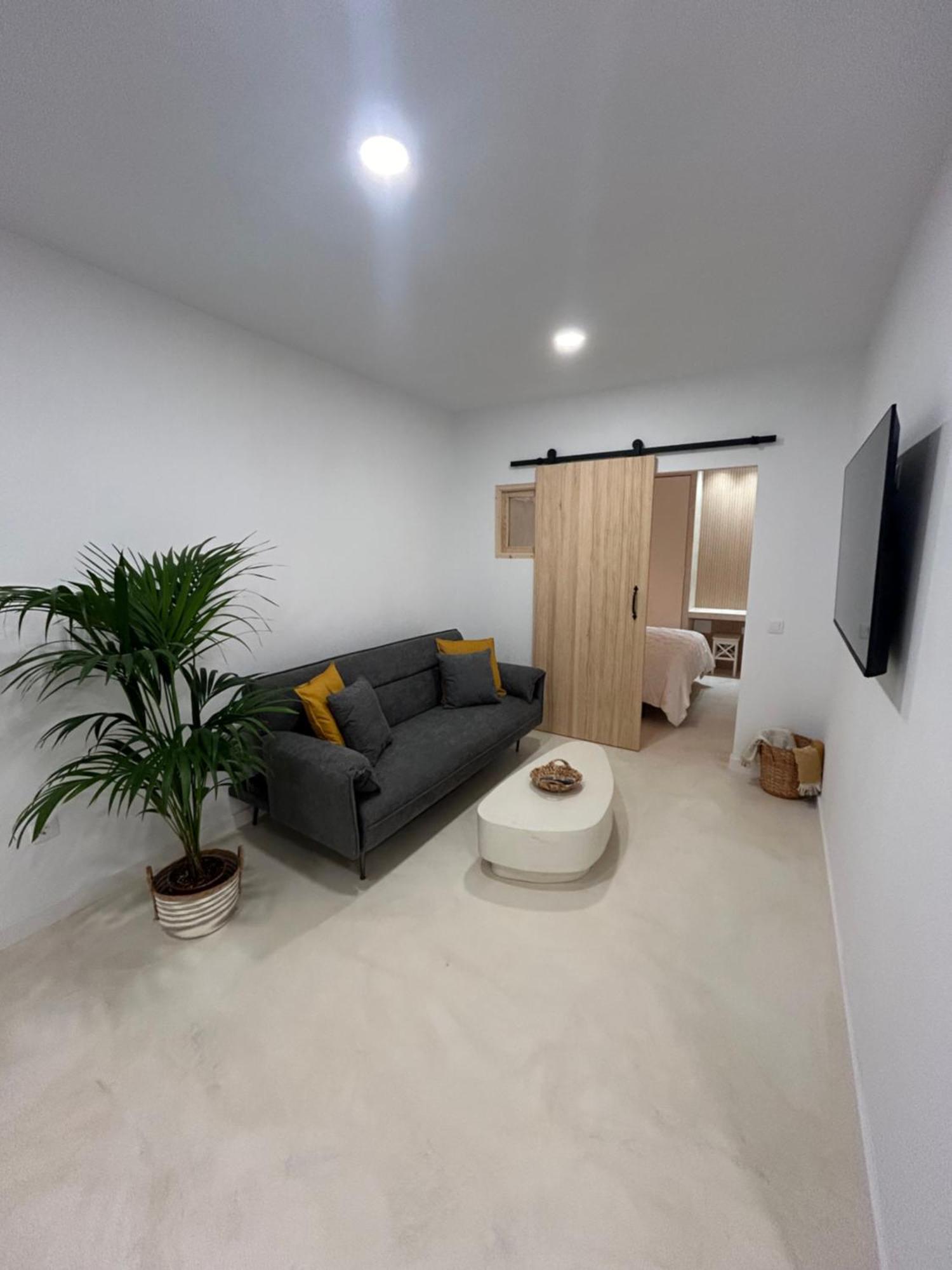 Kira Suite Playa Blanca  Exteriör bild